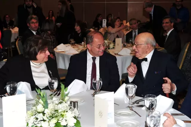 Türkiye Milli Pediatri Derneğinden Bakan Akdağ'a Onur Ödülü
