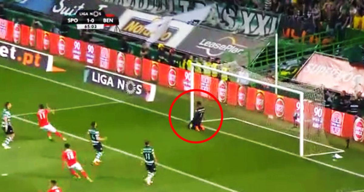 Benfica'lı Futbolcunun Frikiği, Kaleciyi Yıktı
