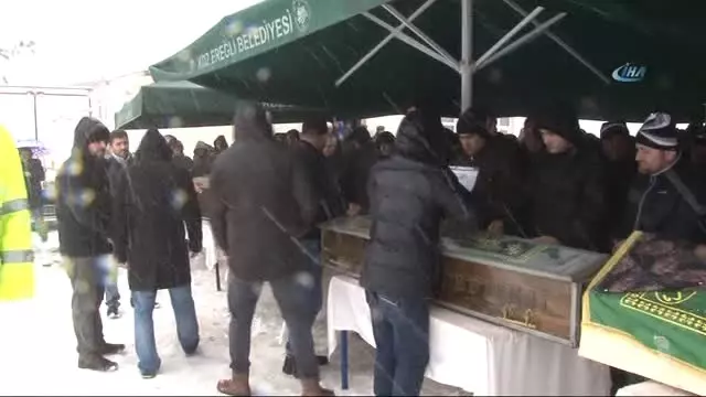 Minibüs Faciasında Ölenler Son Yolculuğuna Uğurlandı