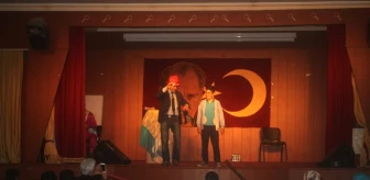 Taşlıçay'da Kişisel Gelişim Tiyatro Gösterisi Yapıldı