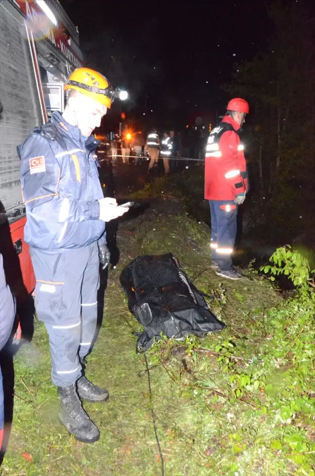 Zonguldak'ta Cenaze Dönüşündeki Kaza