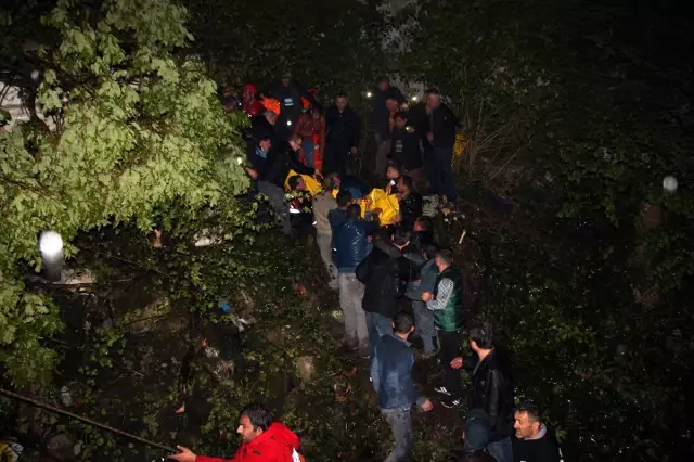 Zonguldak'ta Cenaze Dönüşündeki Kaza
