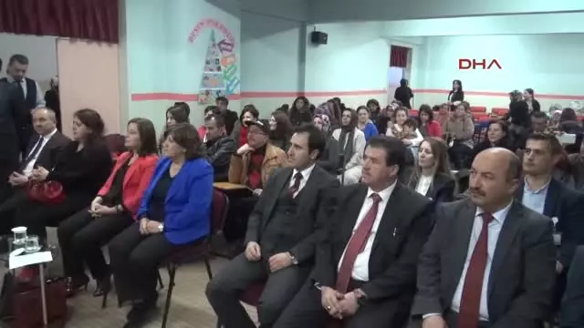 Eskişehir Çocuklar Masalı Tiyatro Gösterisiyle Öğreniyor Eskişehir Çocuklar Masalı Tiyatro Gösterisiyle Öğreniyor