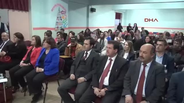 Eskişehir Çocuklar Masalı Tiyatro Gösterisiyle Öğreniyor Eskişehir Çocuklar Masalı Tiyatro Gösterisiyle Öğreniyor