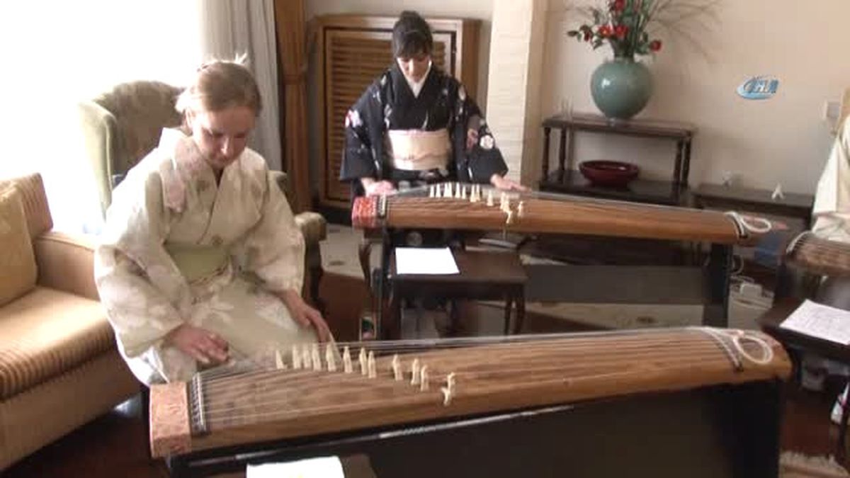 Japon Koto'sundan 'Katibim' Melodileri Yükseldi