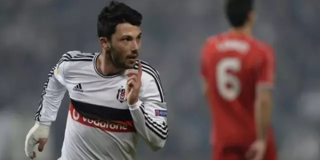 Tolgay Arslan'a Büyük Övgü