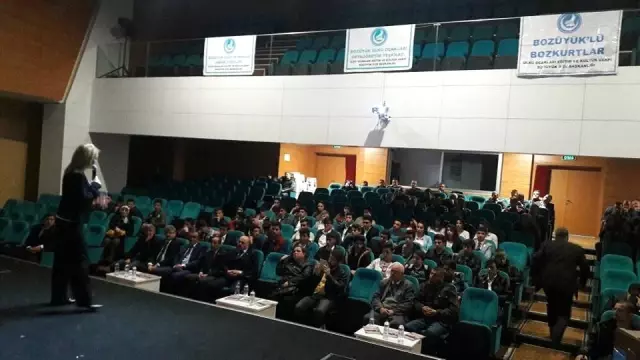 Bozüyük Ülkü Ocakları'ndan Uyuşturucu Konferansı Bozüyük Ülkü Ocakları'ndan Uyuşturucu Konferansı