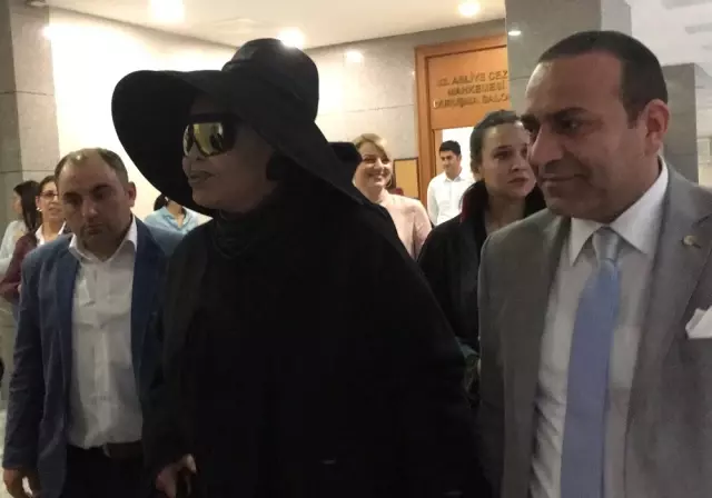 Bülent Ersoy Hakim Karşısına Çıktı Bülent Ersoy Hakim Karşısına Çıktı