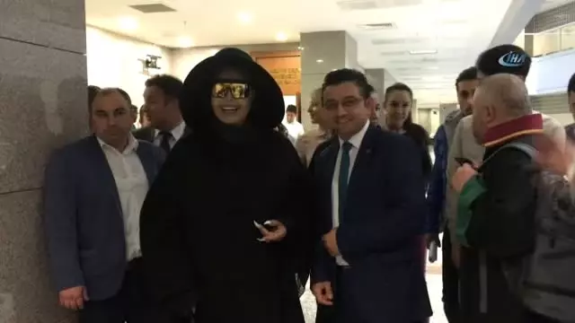 Bülent Ersoy, Hakim Karşısına Çıktı Bülent Ersoy, Hakim Karşısına Çıktı