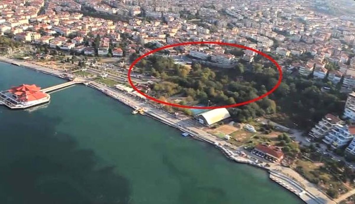 'CHP'li Belediye İstanbul'daki Deniz Manzaralı Parkı Sattı' İddiası