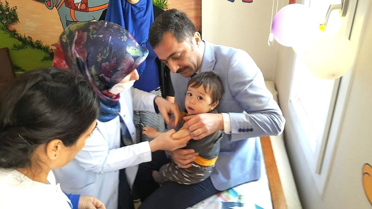 Halk Sağlığı Müdürü Dr.ömer Faruk Özyurt, ''Erişkinler de Aşılanma Konusunda Bir Hekime Danışmalı'