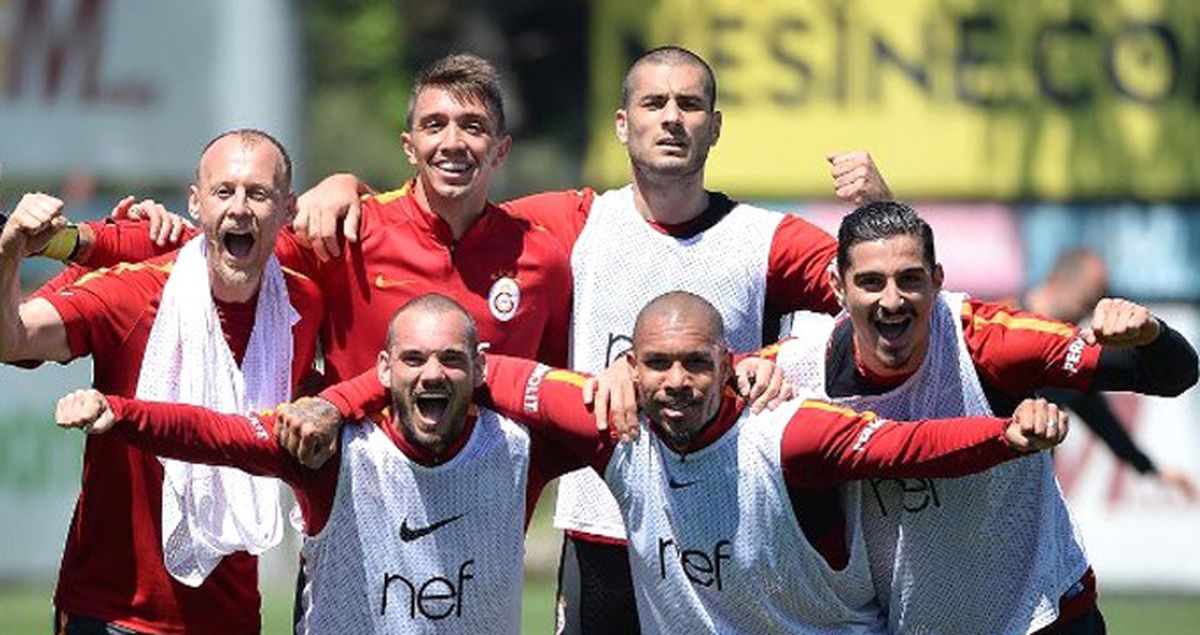 Galatasaraylı Eren Derdiyok'un Instagram Hesabına Tepki Yağdı