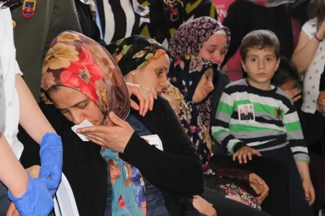 Manisalı Şehidi Binler Uğurladı Manisalı Şehidi Binler Uğurladı