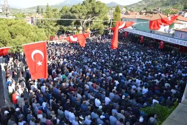Manisalı Şehidi Binler Uğurladı Manisalı Şehidi Binler Uğurladı