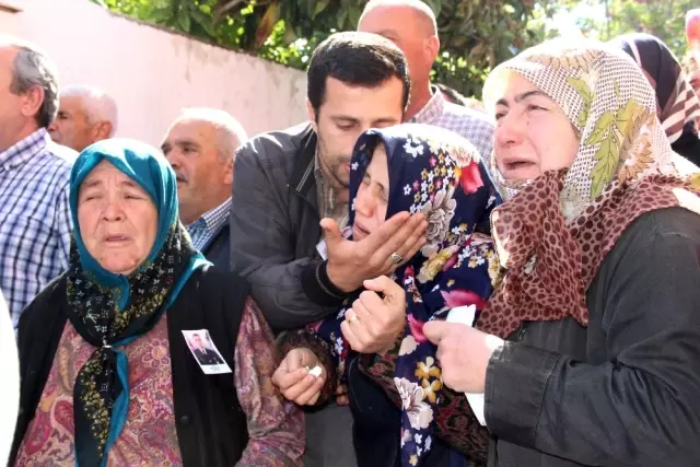 Manisalı Şehidi Binler Uğurladı Manisalı Şehidi Binler Uğurladı
