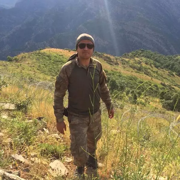 Şehit Uzman Çavuş'u 10 Bin Manisalı Uğurladı Şehit Uzman Çavuş'u 10 Bin Manisalı Uğurladı