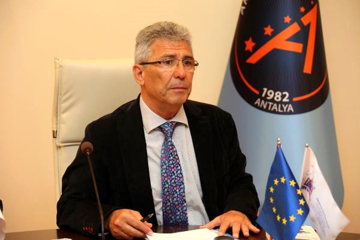 Avrupa'daki Türk Çocuklar Dilden Kaybediyor