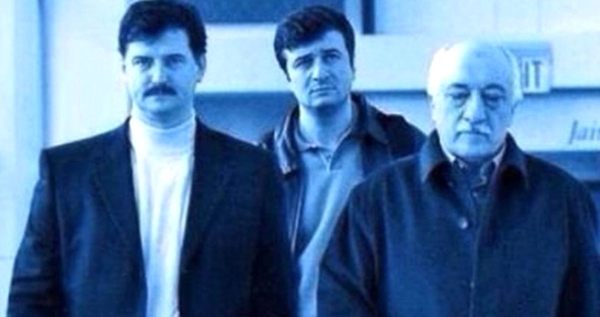 FETÖ'nün Kara Kutusu Açıldı, Dev Emniyet Operasyonu Böyle Başladı