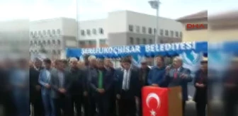 Ankara Ilçede, Muhafazakarlık Vurgusuyla Üzeri Kapatılmak Istenen Havuz Tartışması