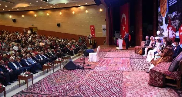 Karacaoğlan Şiir Akşamları, Yabancı Şairlerin Finaliyle Sona Erdi Karacaoğlan Şiir Akşamları, Yabancı Şairlerin Finaliyle Sona Erdi