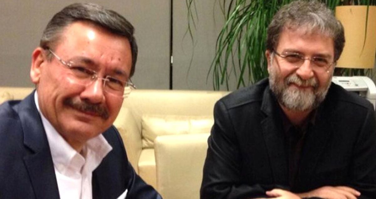 Melih Gökçek ile Ahmet Hakan Bu Sefer Takım Elbise İçin Kapıştı