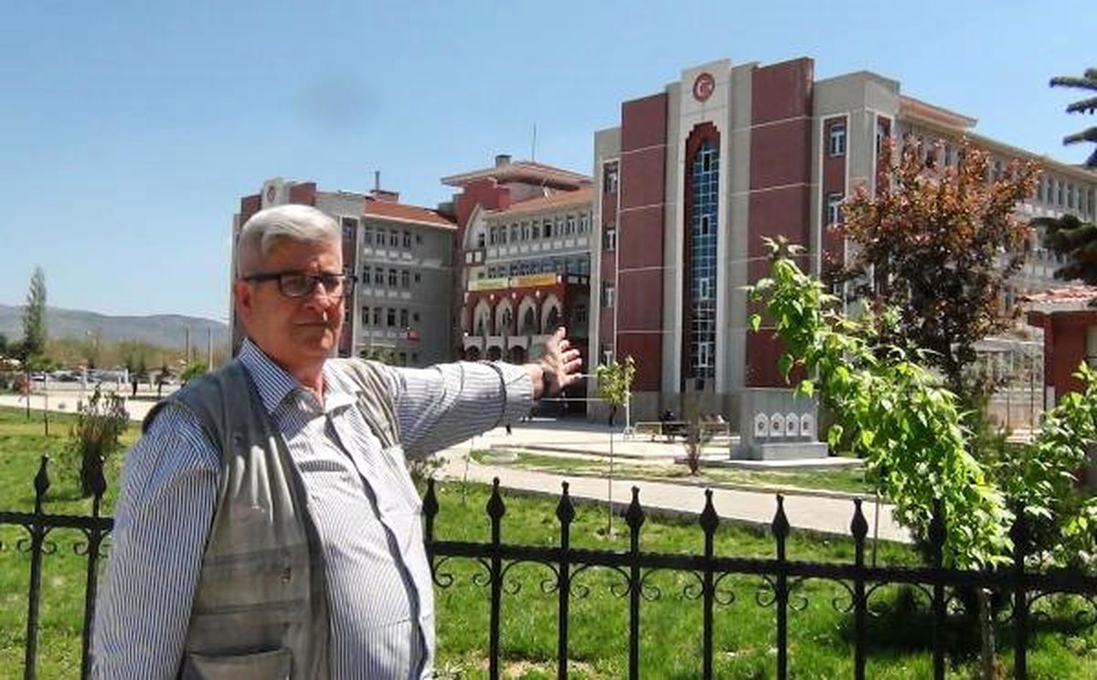 Simav'da Anadolu Lisesi'nin Kapatılma Kararı Velileri Üzdü