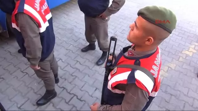 Karabük Adil Öksüz'ün Yengesi Itirafçı Oldu Karabük Adil Öksüz'ün Yengesi Itirafçı Oldu