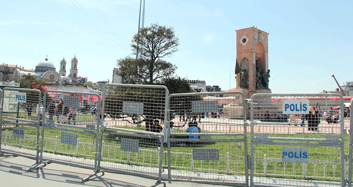 1 Mayıs Öncesi Taksim Meydanı Bariyerlerle Kapatıldı