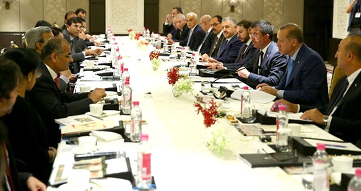 Cumhurbaşkanı Erdoğan, Hindistan'da CEO'larla Bir Araya Geldi