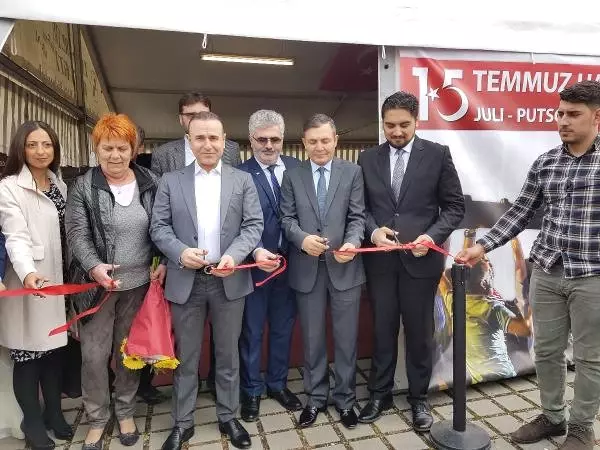 Ditib Nürnberg Kültür Şenliğinde 15 Temmuz Şehitleri Sergisi Açıldı Ditib Nürnberg Kültür Şenliğinde 15 Temmuz Şehitleri Sergisi Açıldı