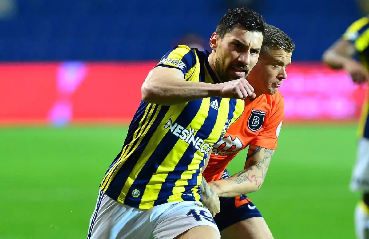 Fenerbahçe'de Derbi Öncesi Şener Şoku