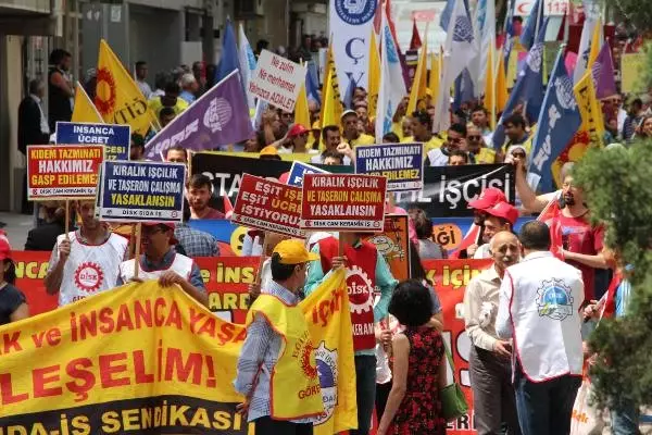 Manisa'da 1 Mayıs Kutlandı Manisa'da 1 Mayıs Kutlandı