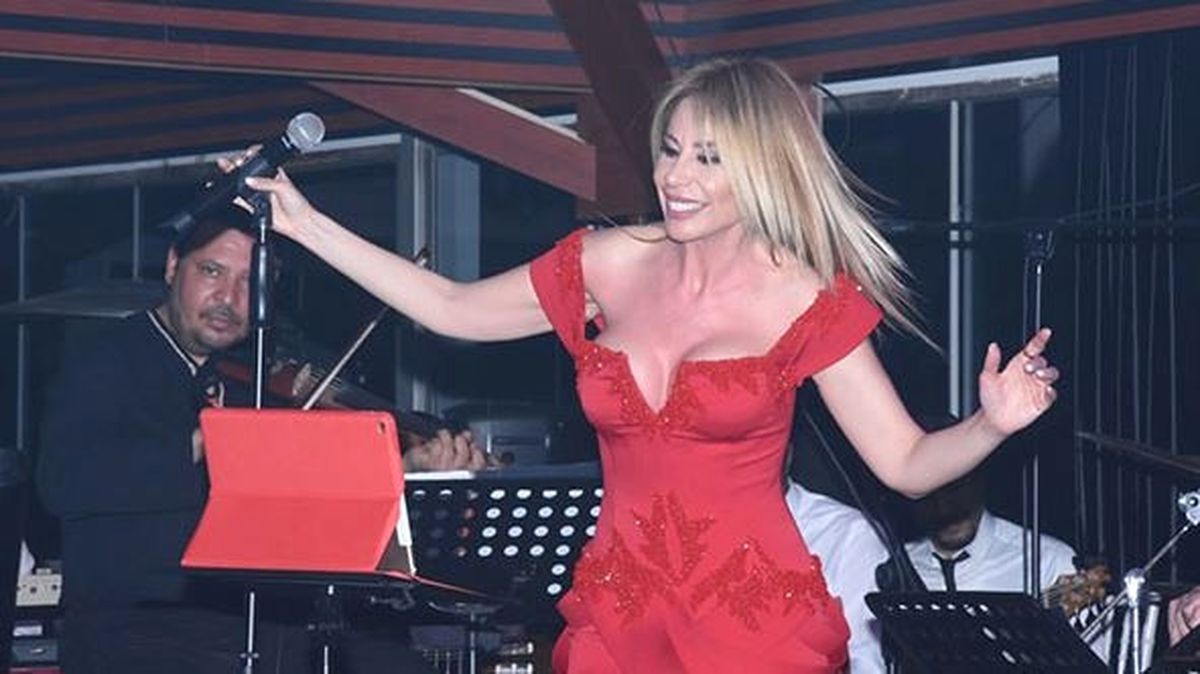 Şarkıcı Linet, Eskiyen Silikonlarını Yeniledi