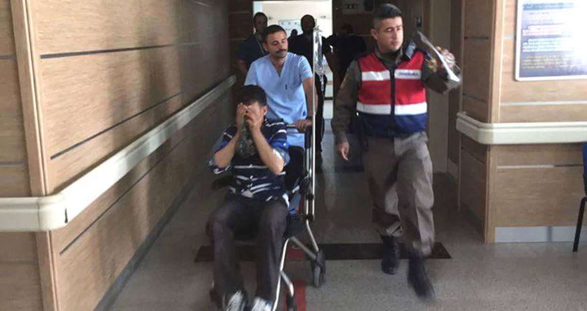 Yakalanacağını Anlayan Şüpheli, Avucundaki Uyuşturucu Hapları Yuttu