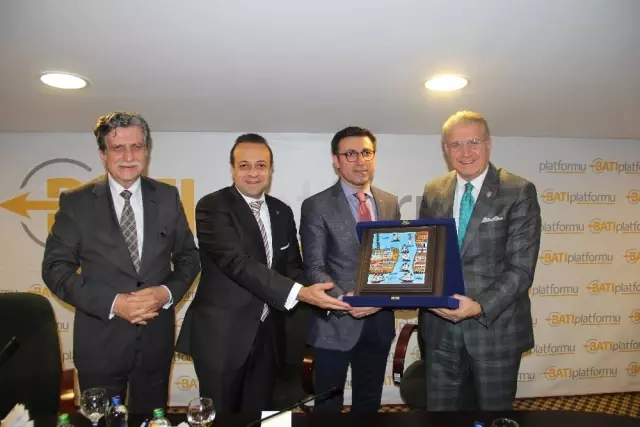 Akpm'nin Aldığı Karar Batı Platformu'nda Masaya Yatırıldı