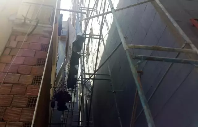 Çağlayan'da İnşaat İskelesinde Başlayan Silahlı Kavga Kamerada Çağlayan'da İnşaat İskelesinde Başlayan Silahlı Kavga Kamerada