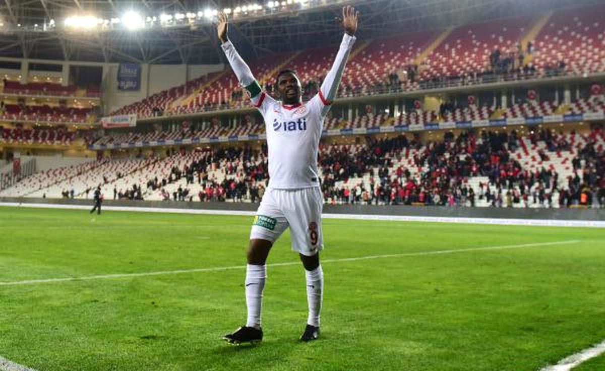 Eto'o 4 Gol Sonra Antalyaspor'un Tarihine Geçiyor