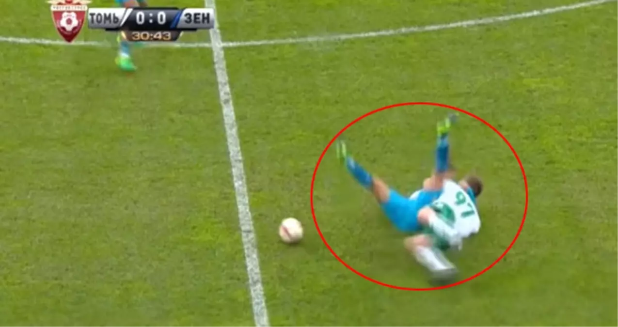 Rusya Ligi'nde Alexander Sobolev'in Sert Müdahalesi İzleyicileri Güldürdü