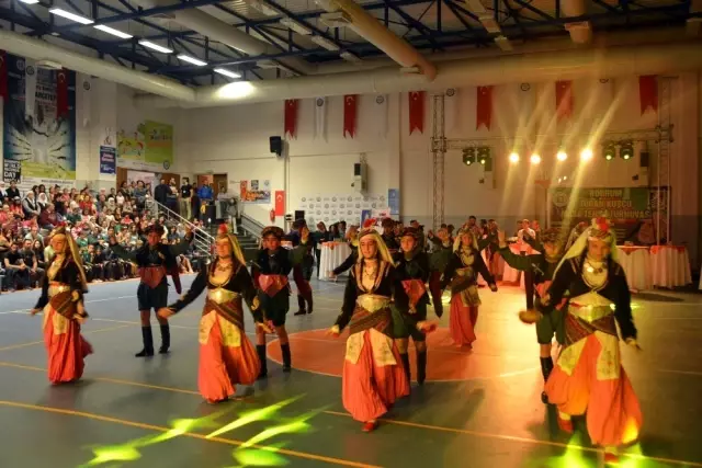 Dünya Dans Günü Coşkuyla Kutlandı Dünya Dans Günü Coşkuyla Kutlandı