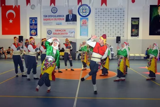 Dünya Dans Günü Coşkuyla Kutlandı Dünya Dans Günü Coşkuyla Kutlandı