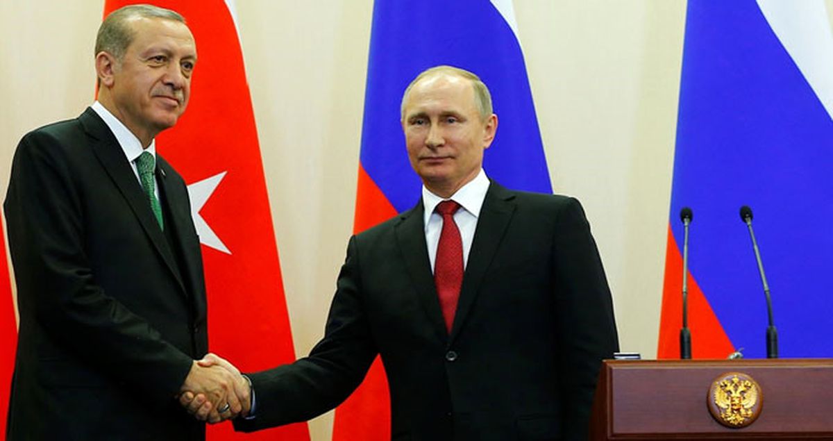 Erdoğan ve Putin'in 'Çatışmasızlık Bölgesi' İlan Ettiği İdlib'te Mülteci Kamplarına İHA'lı Saldırı