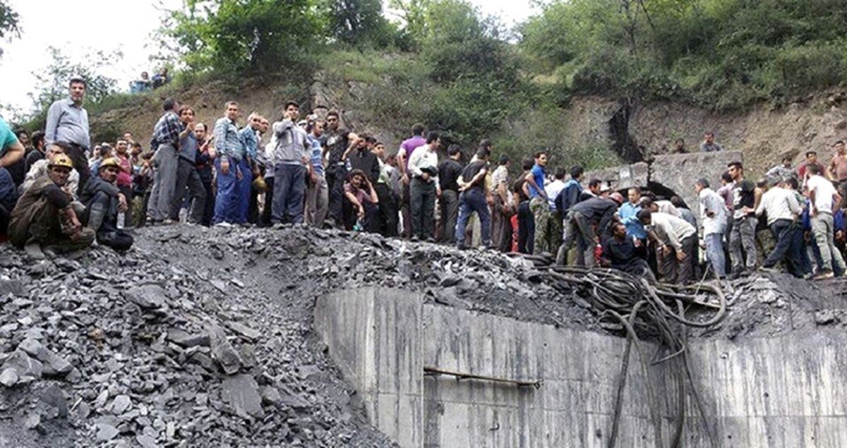 İran'da Maden Ocağındaki Patlamada 21 Madencinin Cesedine Ulaşıldı