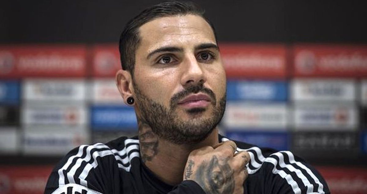 Quaresma'nın Fotoğrafı Takipçilerini Kızdırdı: Karı Gibi Tayt Giyeceğine Top Oyna