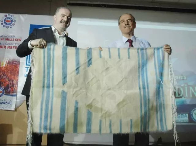 Van'da 'Kendini Arayan Adam' Konferansı