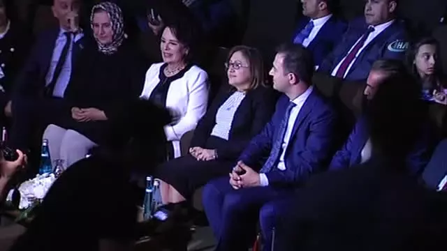 3. Altın Baklava Film Festivalinde Ödüller Sahiplerini Buldu 3. Altın Baklava Film Festivalinde Ödüller Sahiplerini Buldu
