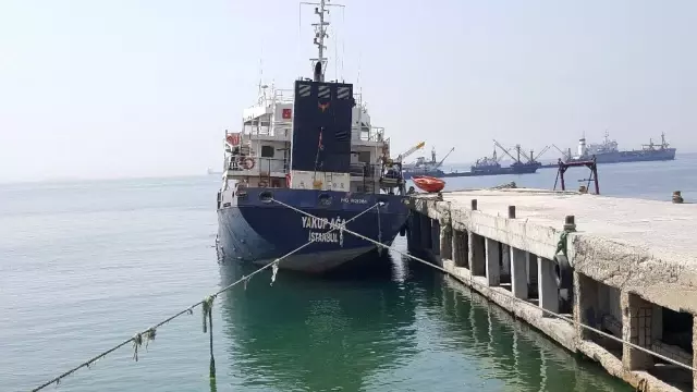 Kartal Sahilinde Demirli İcralık Gemi Su Alarak Battı Haberler