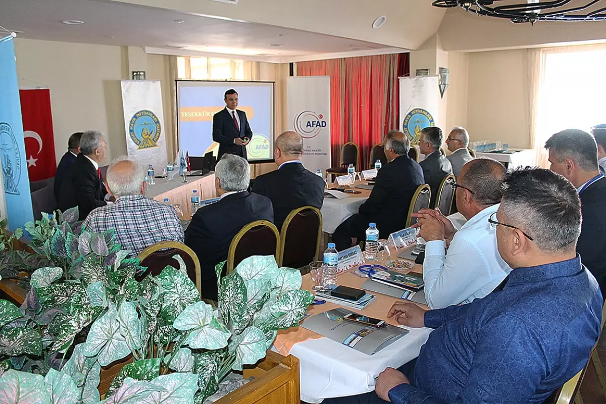 Çanakkale'de 'Afet ve Acil Durum Yönetimi Semineri' Düzenlendi