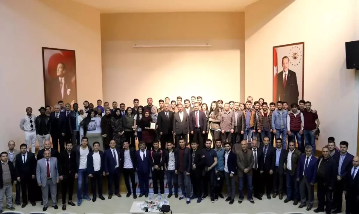 Aiçü'de Birinci Uluslar Arası Misafir Öğrenci Buluşması Yapıldı
