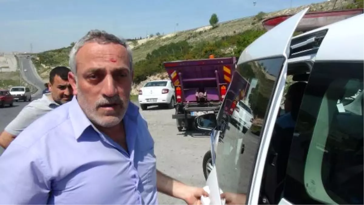 Başakşehir'de Motorsiklet ile Otomobil Çarpıştı; 1 Ölü,1 Yaralı