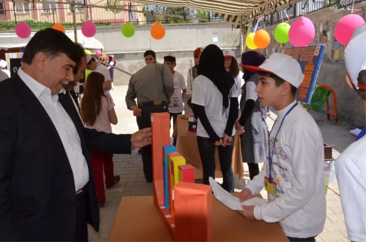Emet'te Bilim Fuarı Açıldı